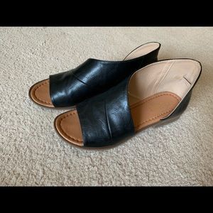 Open toed flats